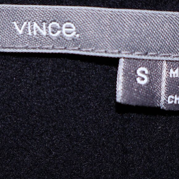 Vince Wool Cape with Leather Belt Detail – Timeless Black Elegance  US Size S - Picture 13 of 13